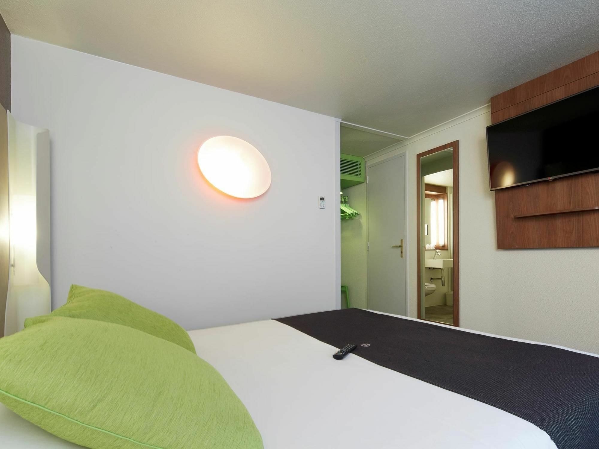 Hotel Campanile Tours Sud - 3*